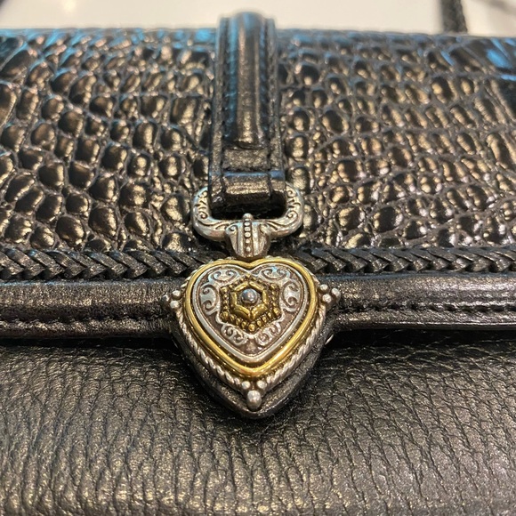 ☀️Host Pick☀️ EUC Brighton Black Leather & Croc Embossed Shoulder WOC - Picture 2 of 15